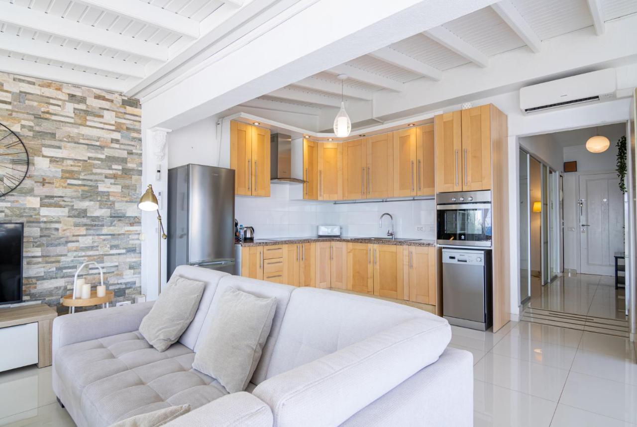 Penthouse Of Views Los Cristianos Los Cristianos  Exterior photo
